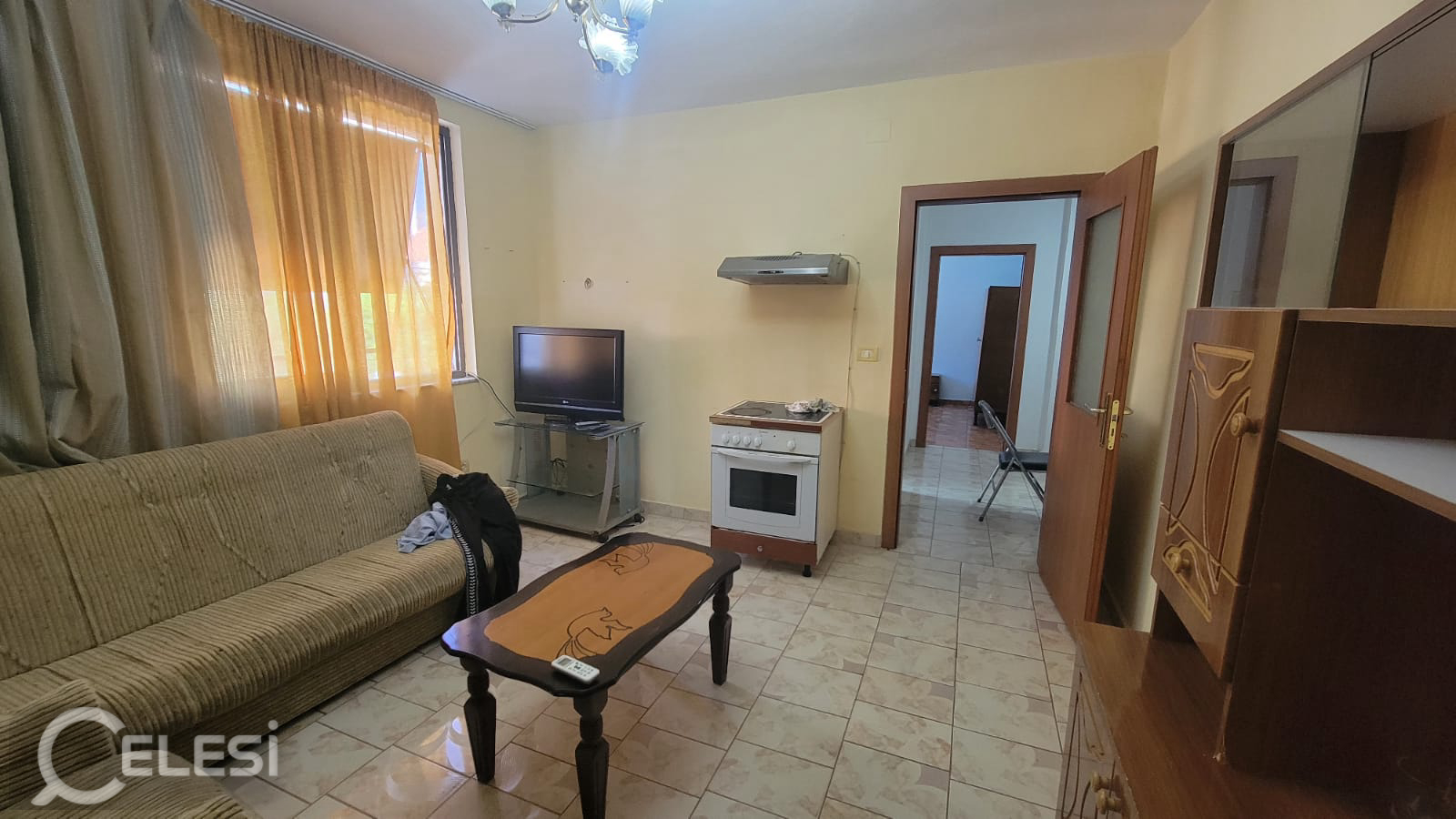 Apartament 1+1 per qera te kisha Katolike ose te prane rruges Myslym Shyri