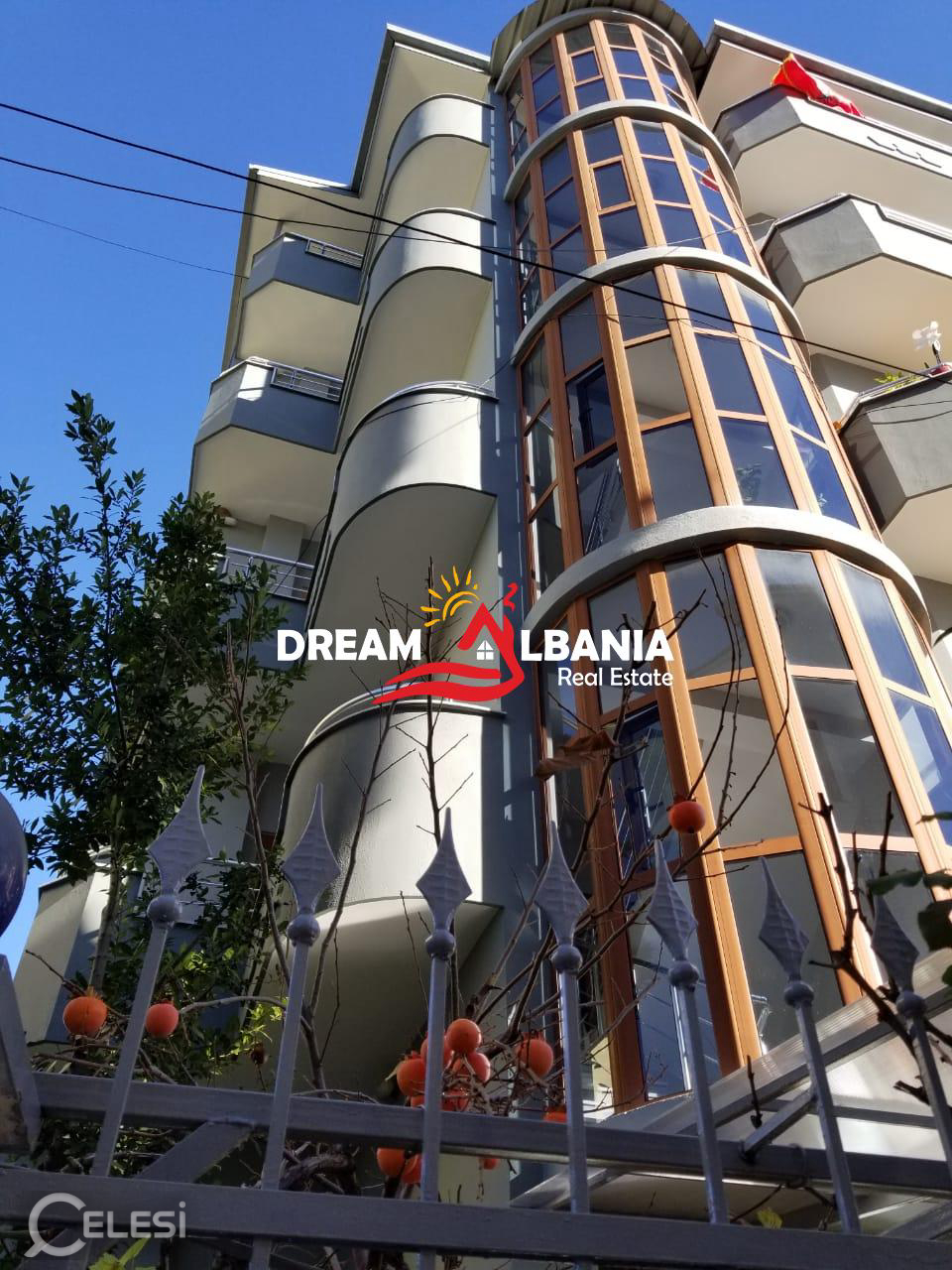 Shitet Super Vile 5 kateshe ne Selite prane shkolles Marin Barleti ne Tirane (ID 4151156)