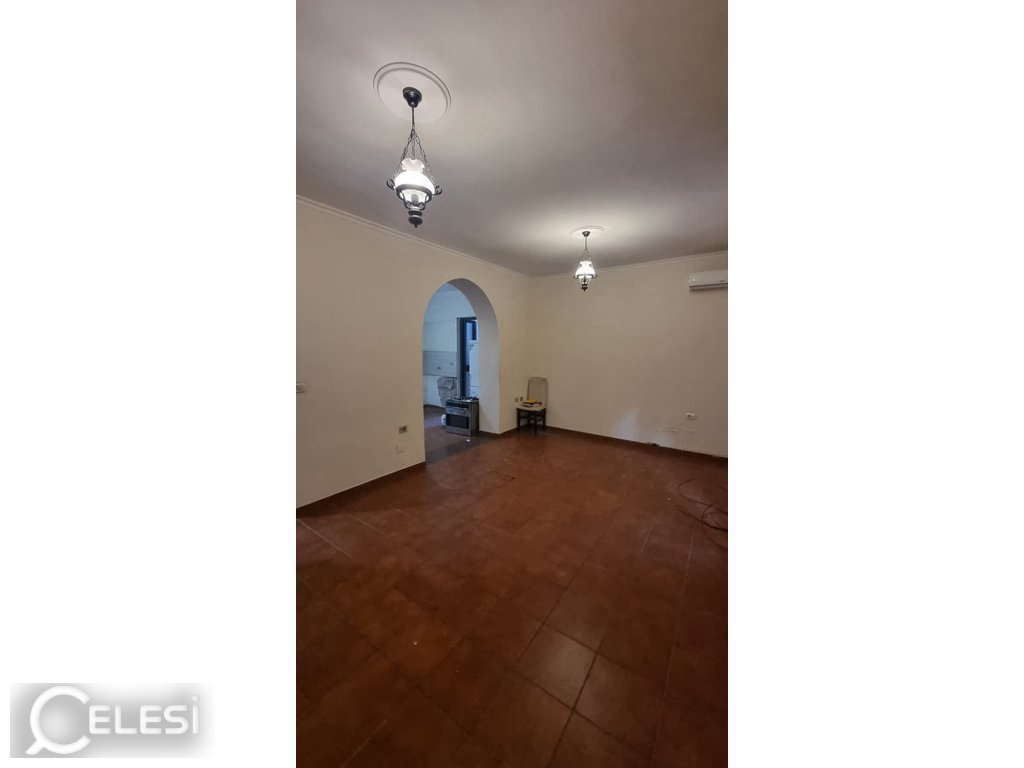 Shitet, Apartament 3+1+2+Depo, Rruga e Kavajës, Tirane