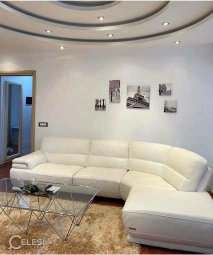 Shitet apartament 1+1 ne Durres , Plepat , prane Hotel Majestic , Shkembi i Kavajes , Mali i Robit , Golem .