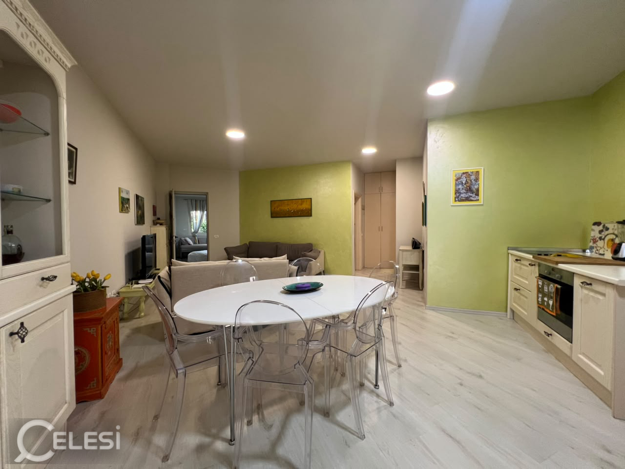 Shitet apartament 2+1+Verande+Oborr tek Kompleksi Lura 1 , Hamallaj , Gjiri i lalezit , Durres .