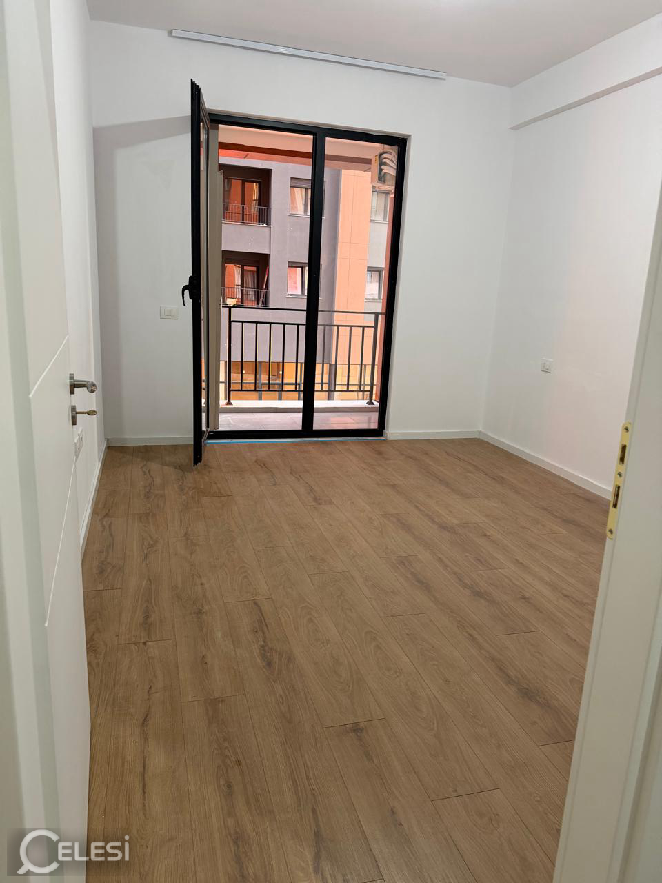 Jepet apartament 1+1 me qira tek Kompleksi Urban Gate , Astir .