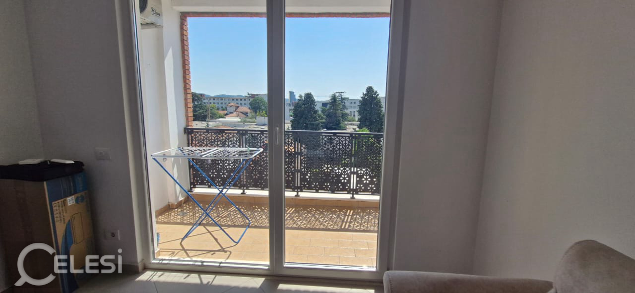 Jepet me qira apartament 1+1 – 74 m² rruga dibres