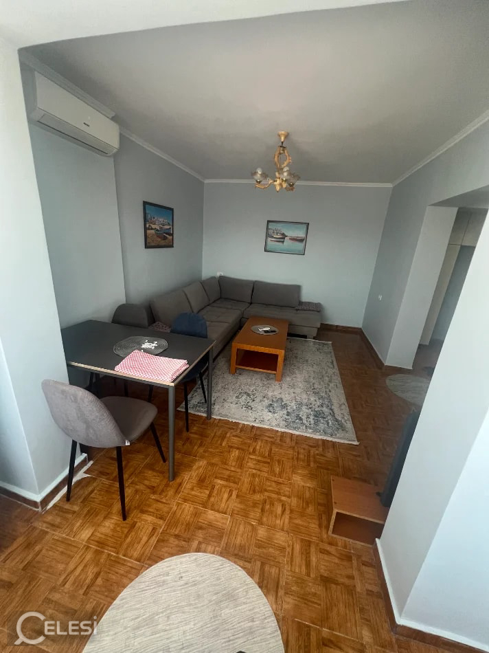 Qera | Apartament 1 + 1 | Pran QSUT | 400 €/muaj