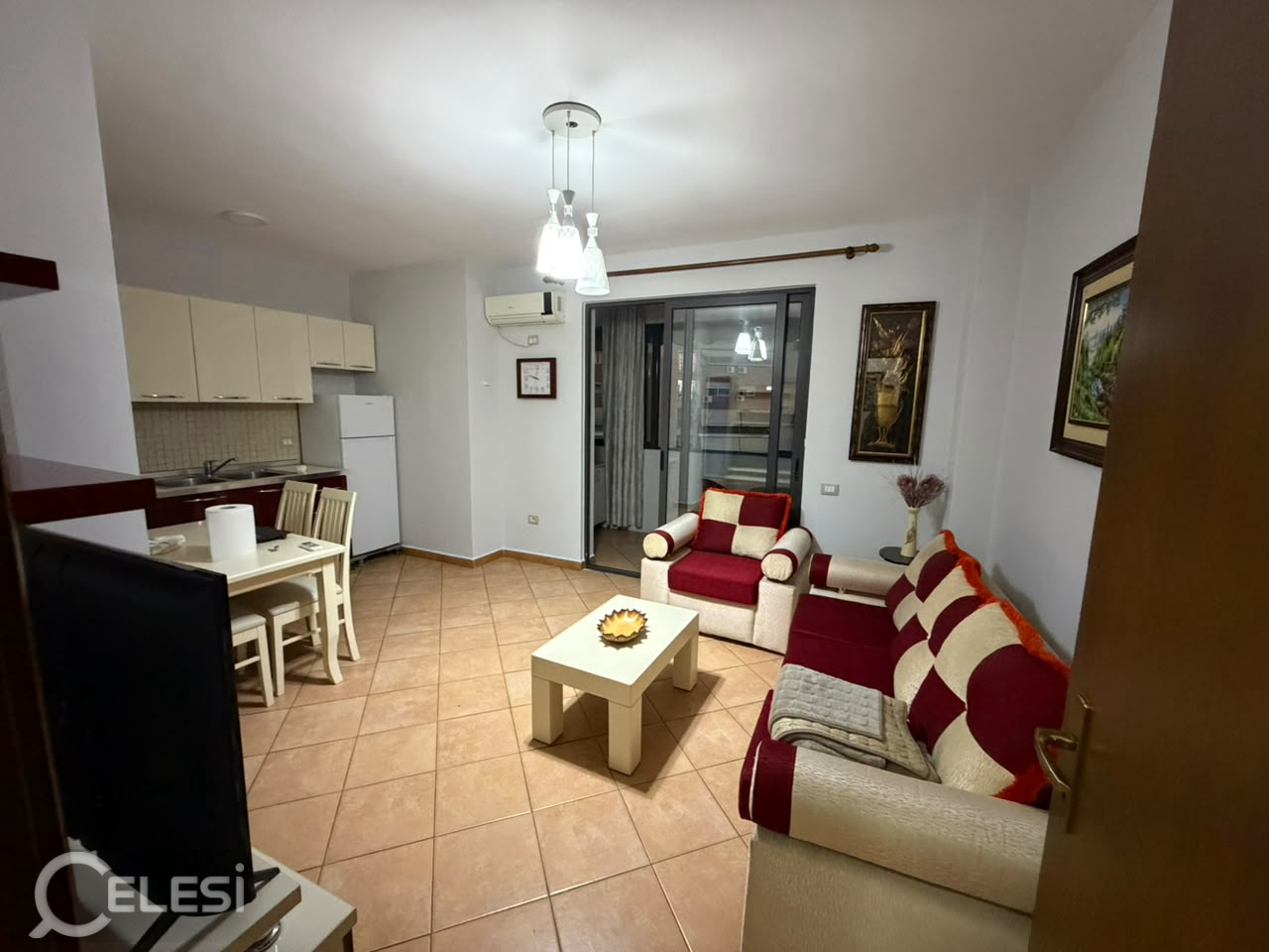 Ish Tregu Elektrik jepet me qera apartament 1+1, i mobiluar