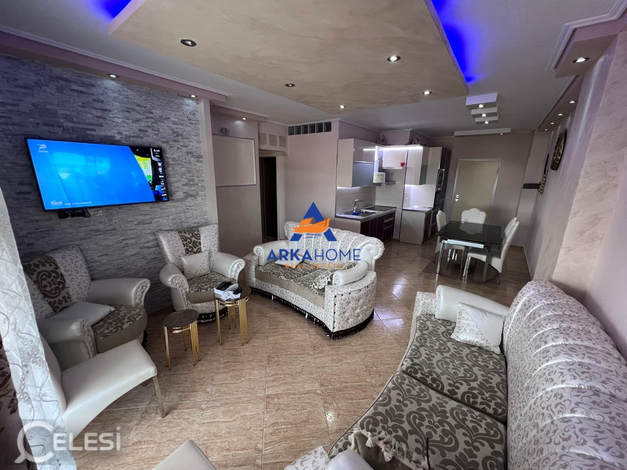 JEPET APARTAMENT 2+1 ME QERA "DURRES" 500 EURO