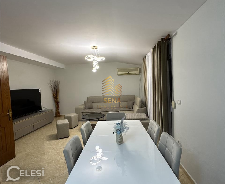 Qira, Hyrje Private, 2+1+blk,Porcelan, 50.000 Leke/Muaj