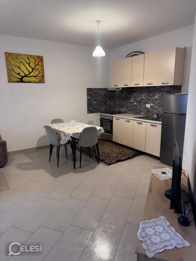 Jepet apartament 1+1 me qira tek Kompleksi Molla , Astir , Bulevardi Migjeni , Yzberisht , Kashar .