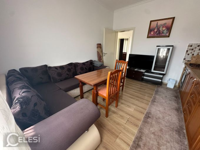 Jepet apartament 2+1 me qira ne Sauk , Rruga Osmeve , Farke , Liqeni i Farkes , Rruga e Elbasanit , Qyteti Studenti .