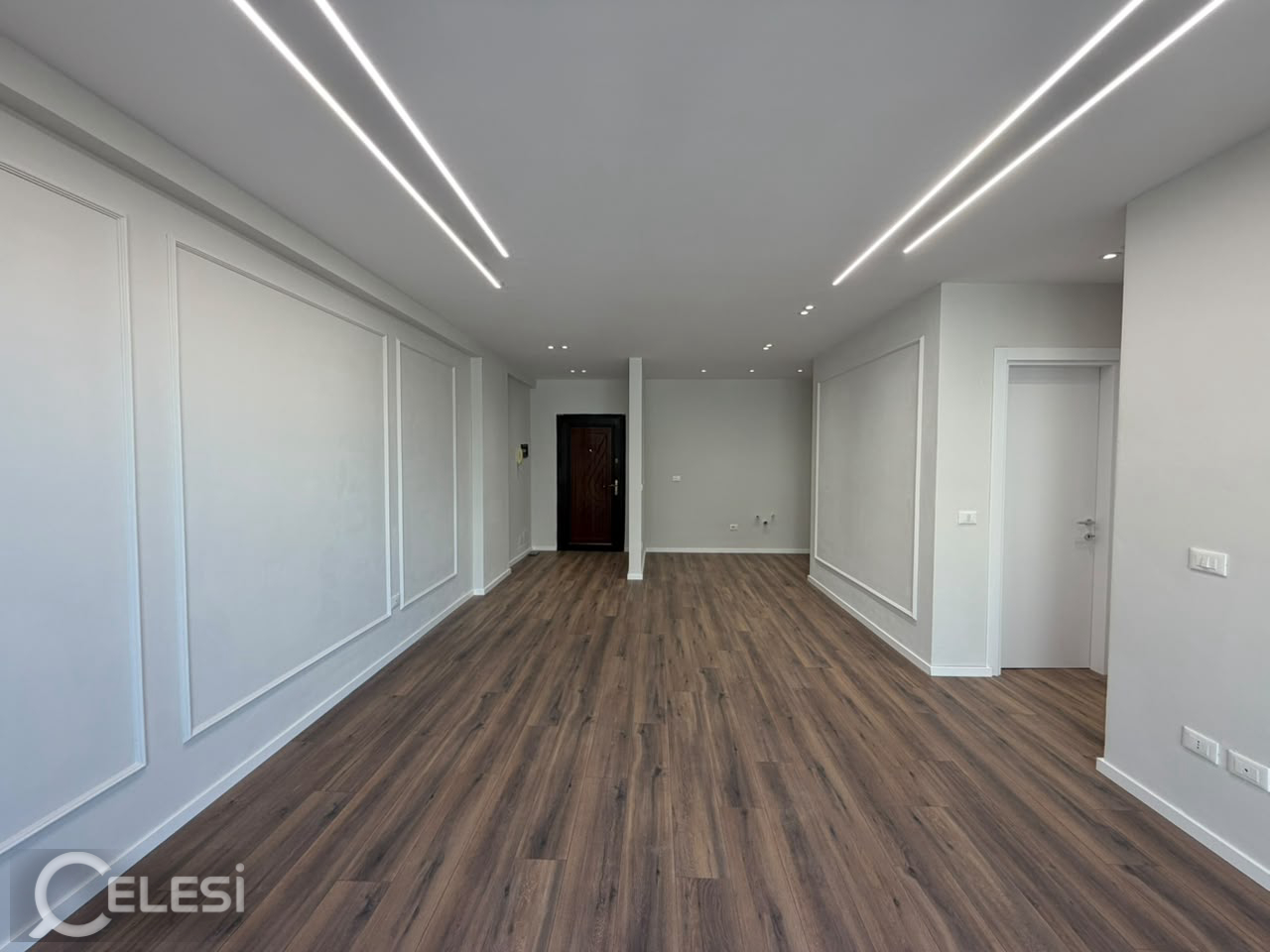 Shitet apartament 1+1 ne Yzberisht , Misto Mame , Pallatet Cabej , Astir .