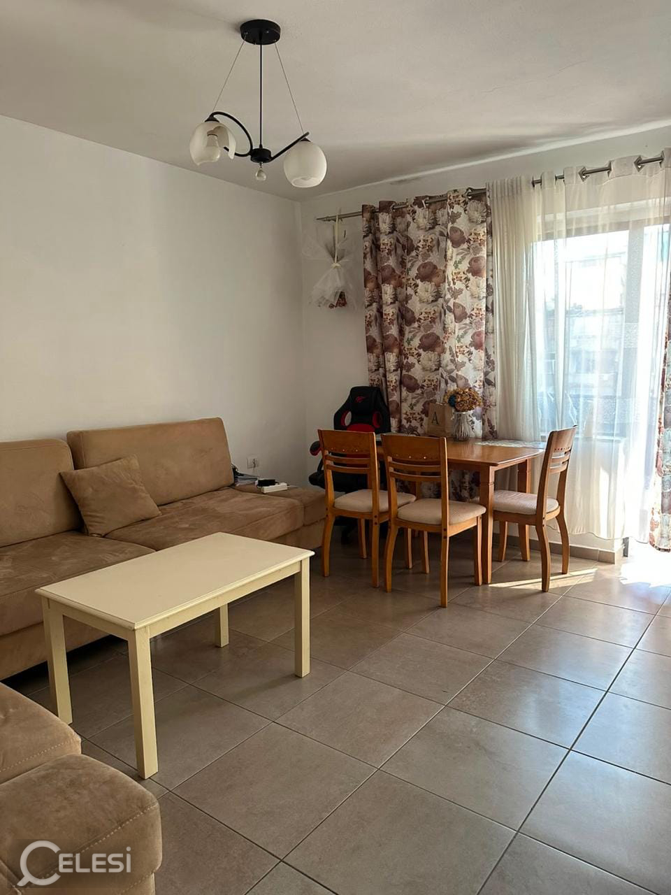 Apartament 2+1 me qira  Rruga Fortuzi !