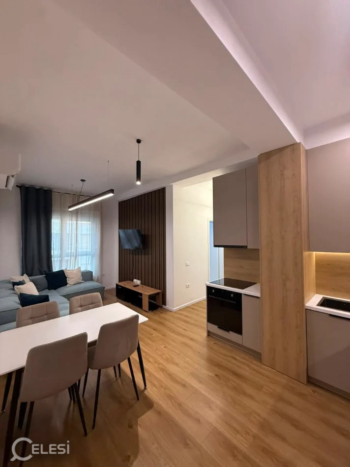 🏢Ne zonen e Ali Demit,Rezidenca Kadiu jepet me qera apartament 2+1,i mobiluar.