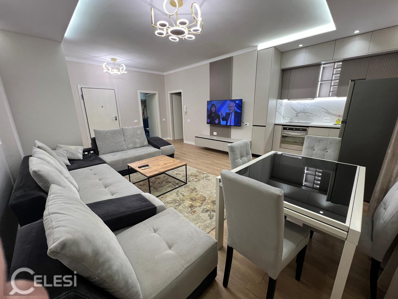 JEPET APARTAMENT 2+1 ME QERA TE KODRA DIELLIT