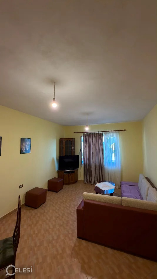 Qera | Vilë 2 + 1 | Ali Demi | 450 €/muaj