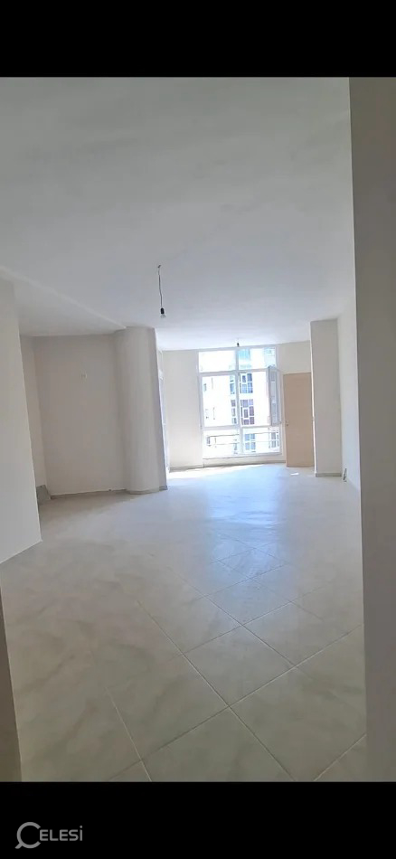 Jepet apartament 2+1+2+2 Ballkone tek Fresku , prane Spar 2 .