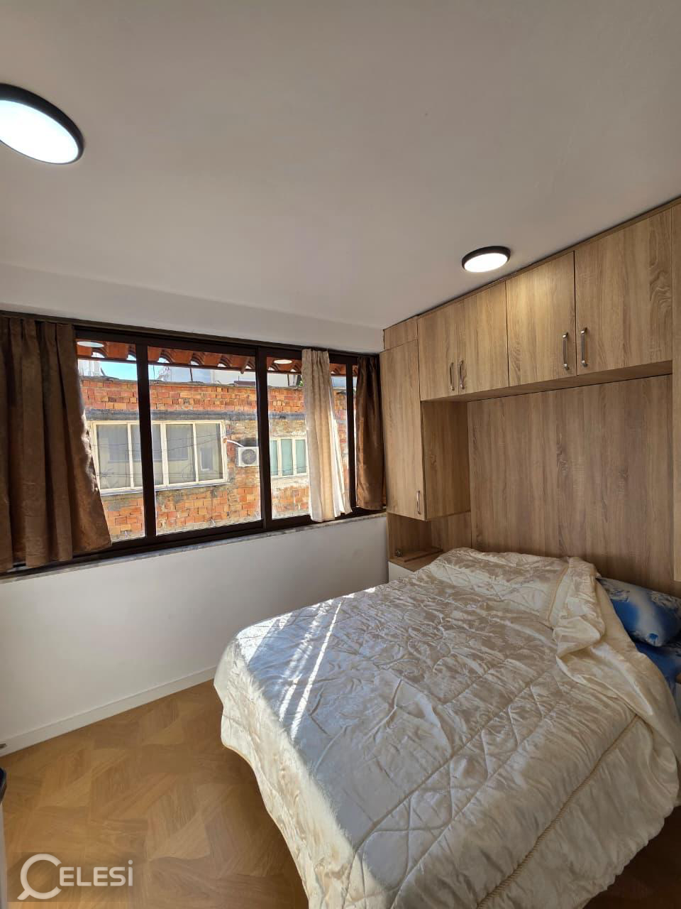 Shitet apartament 2+1 tek Rruga Siri Kodra , prane Bejart Apartament , Ish Stacioni i Trenit , Ish Restorant Durresi , Rruga Ferit Xhajko , Rruga e Dibres , Selvia .