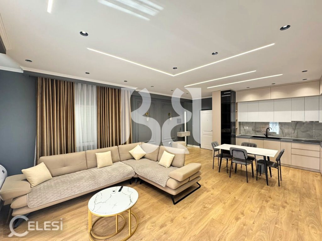 APARTAMENT ME QERA 2+1+2 FARKE 1000 EURO