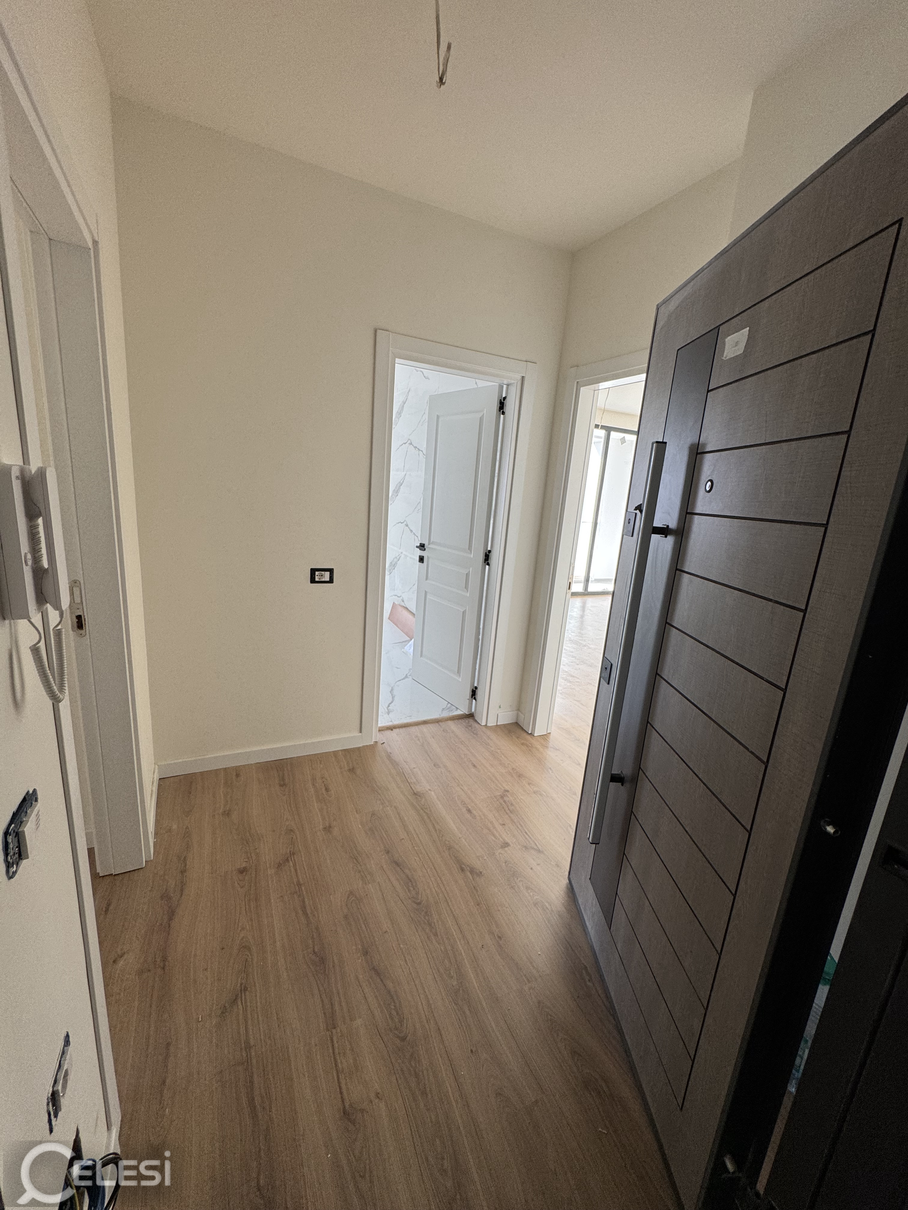Apartament 3+1+Parkim me Qera