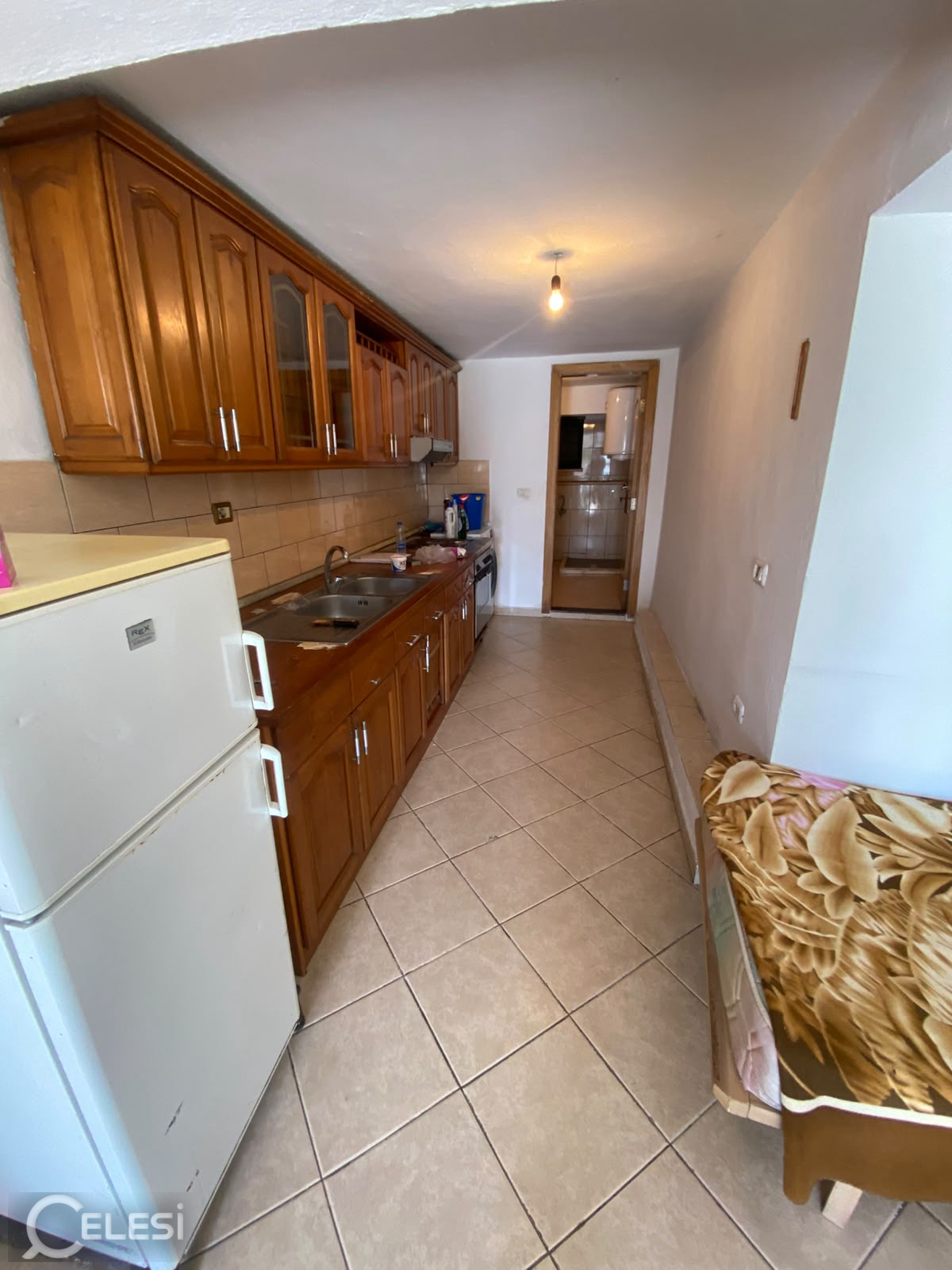 Qera | Vilë 2 + 1 | Qytet Studenti | 300 €/muaj