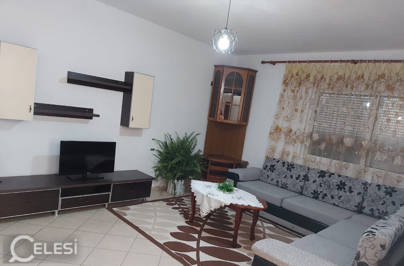 Qera | Shtëpi private 2 + 1 | Bulevardi i Ri | 500 €/muaj