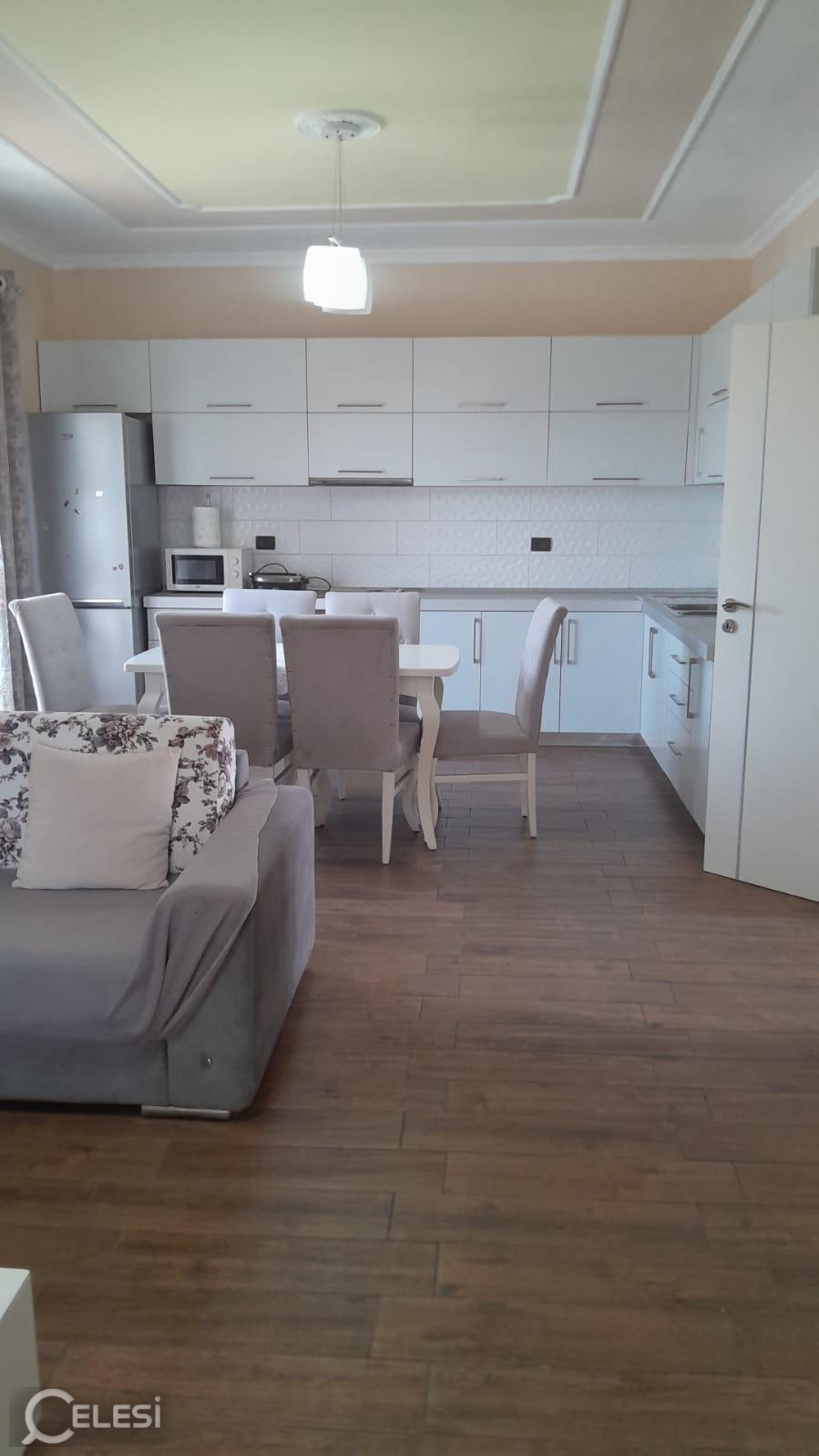 Qera | Shtëpi private 2 + 1 | Kodra E. Priftit | 500 €/muaj