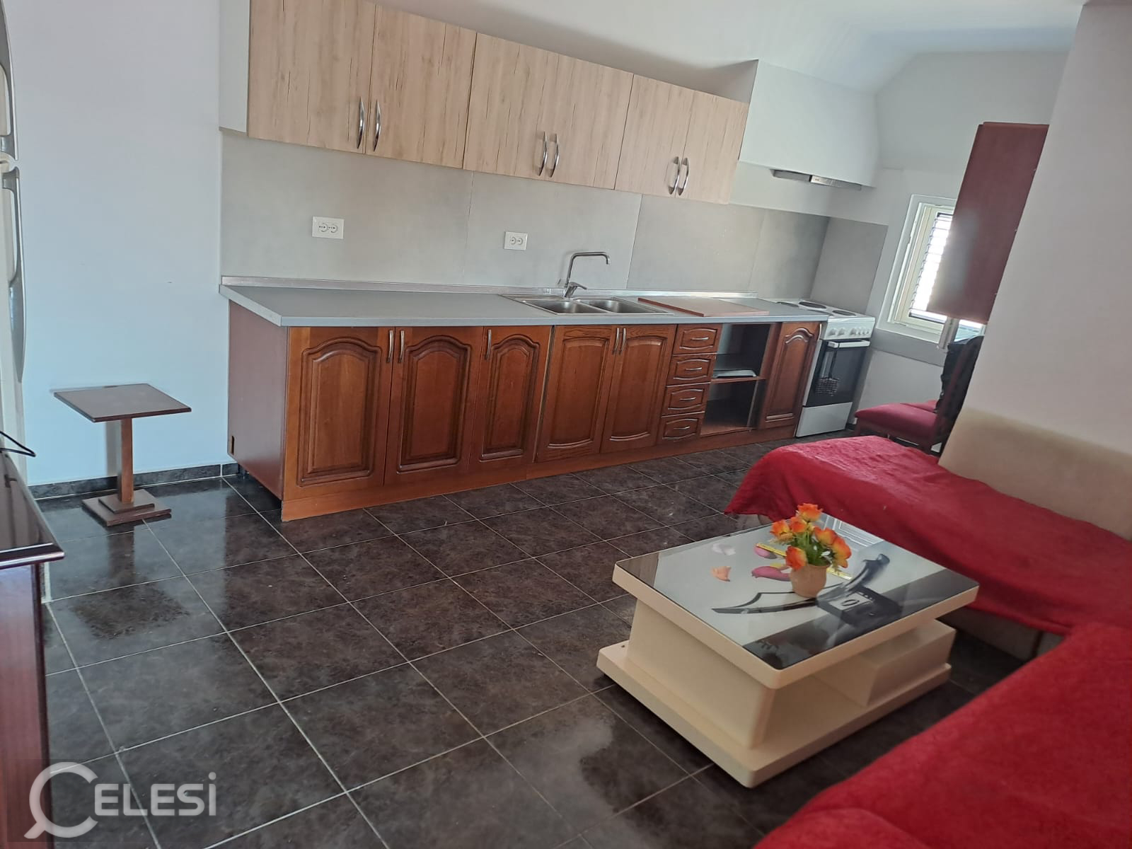 Qera | Shtëpi private 2 + 1 | Rruga Havzi Nela | 400 €/muaj