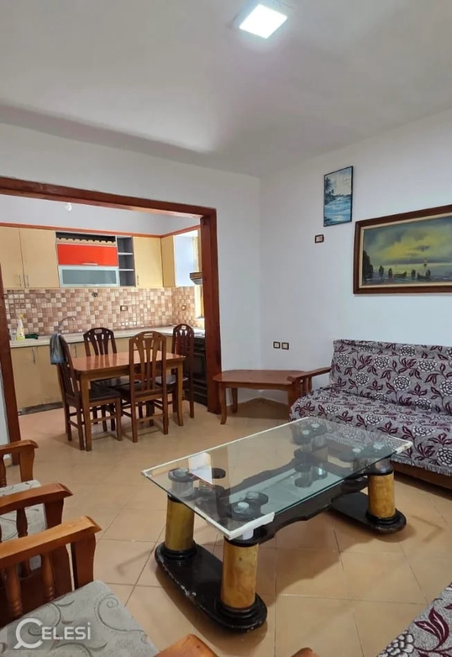Qera | Shtëpi private 2 + 1 | Koder Kamez | 400 €/muaj