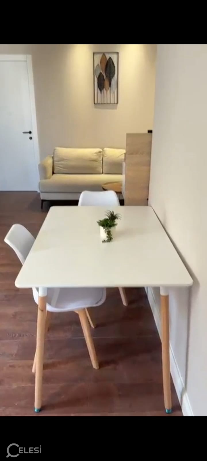 Jepet me qira vilë 1+1 – 5 Maji  Jepet me qira vilë 1+1 në zonën e 5 Majit. Vila është e përshtatshme për një çift ose familje të vogël dhe ofron një ambient të rehatshëm për banim.  🏠 Tipologjia: 1+1 📍 Zona: 5 Maji 🚗 Parkim: Po 💰 Qiraja: 42,000 lekë/muaj  Për më shumë informacion ose për të organizuar një vizitë, na kontaktoni.