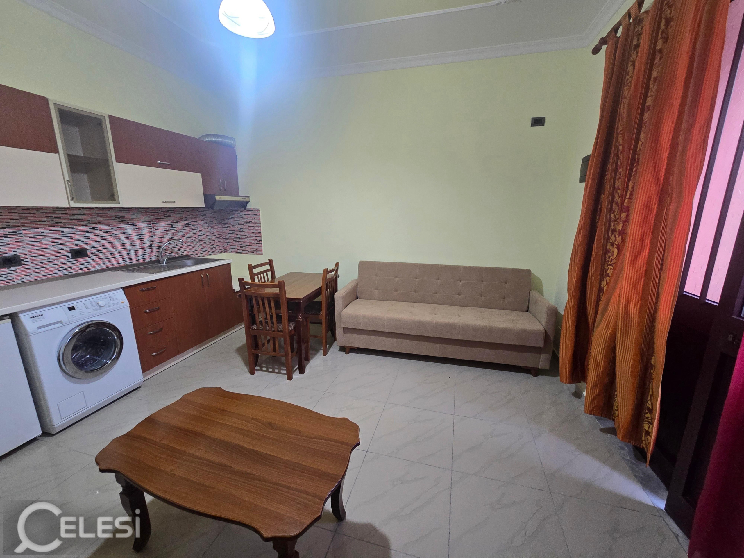Qera | Vilë 1 + 1 | Rruga Jordan Misja | 400 €/muaj
