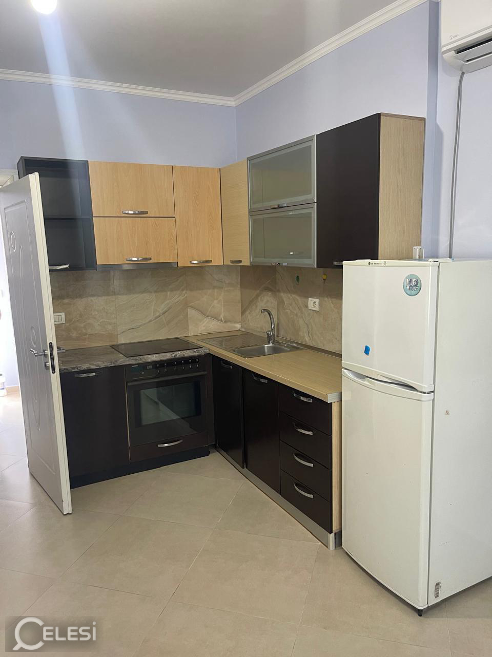 Qera | Vilë 2 + 1 | Kamëz Municipality | 250 €/muaj