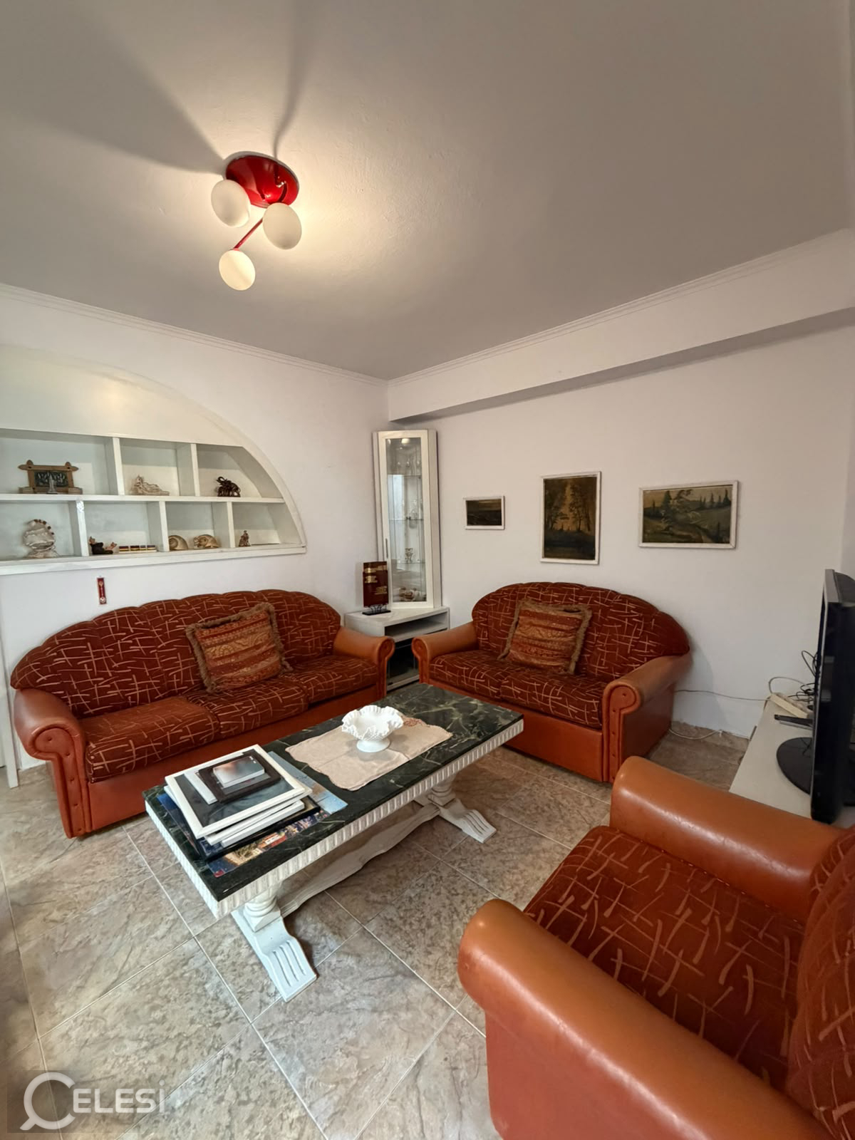 Qera | Vilë 5 + 1 | Rruga e Dibrës | 1200 €/muaj