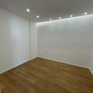 Apartament 1+1 per shitje"Komuna e parisit"